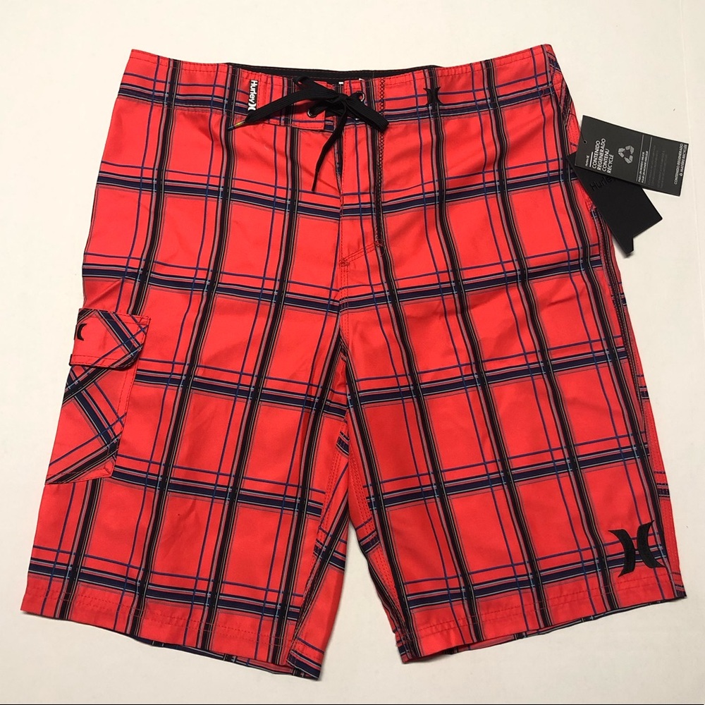Hurley Crimson sz 30 crimson men’s boardshorts